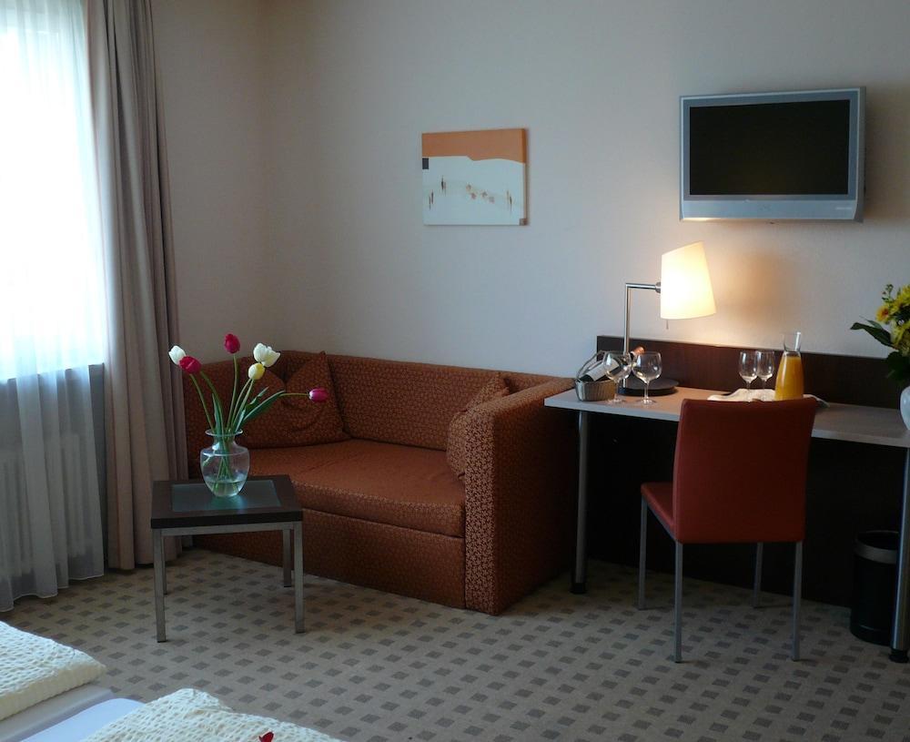 Hotel Alfa Birsfelden Kültér fotó