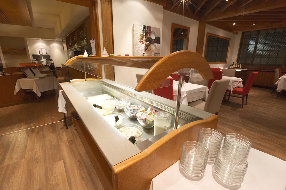Hotel Alfa Birsfelden Kültér fotó