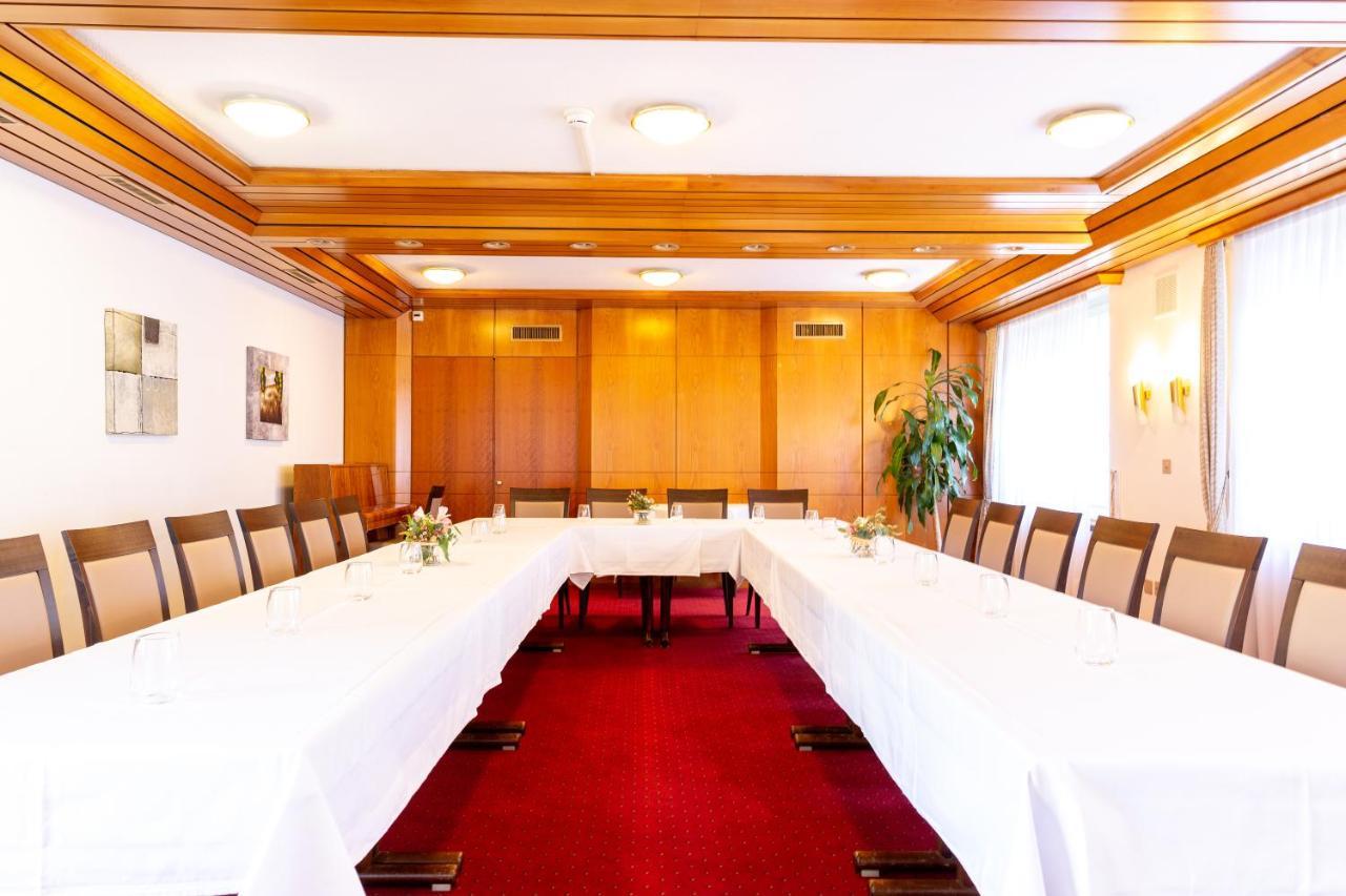 Hotel Alfa Birsfelden Kültér fotó
